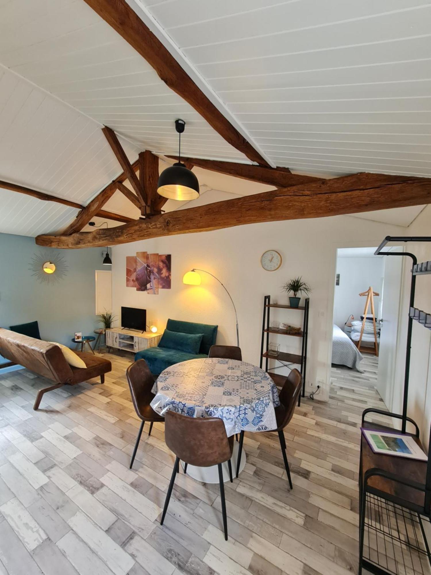 Apartamento Gite "Hawai", Avec Parking Securise La Roche-sur-Yon Habitación foto